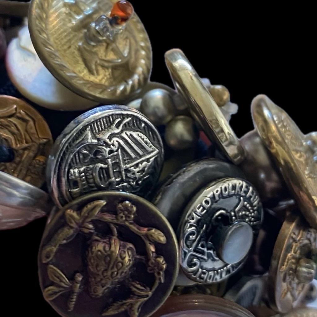 7" Button Bracelet